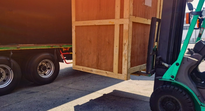 export crate being loaded onto lorry